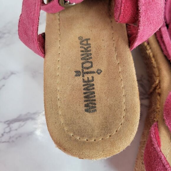 Minnetonka Pink Suede Fringe Platform Wedge Sandals Women's Size 9 - Picture 13 of 14